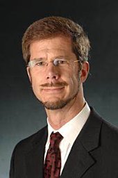 Robert R Mcleod