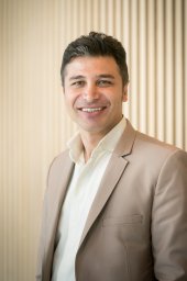 Omid Noroozi