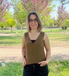 Nadire Nayir