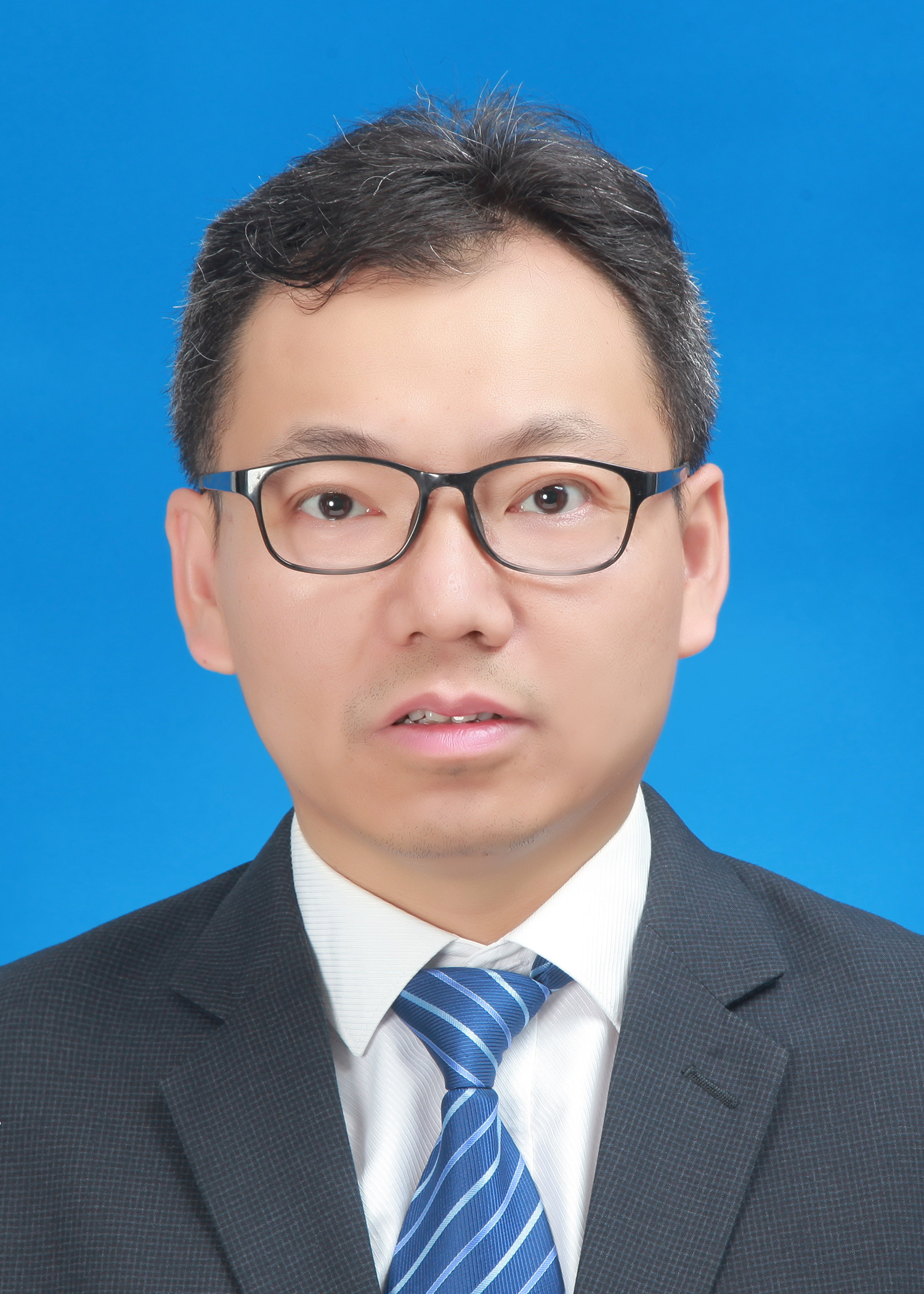 Xinhua Ding