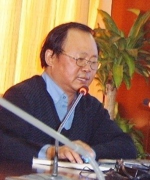 Honggen Qin