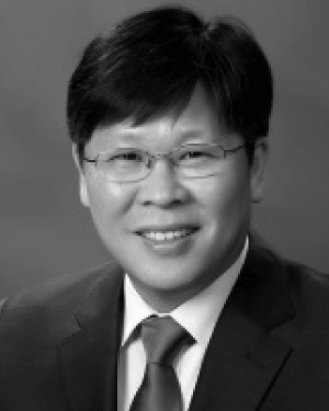 Yoo Suk Hong