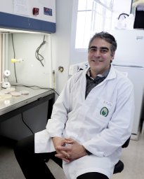 Adrián A Pinto-Tomás