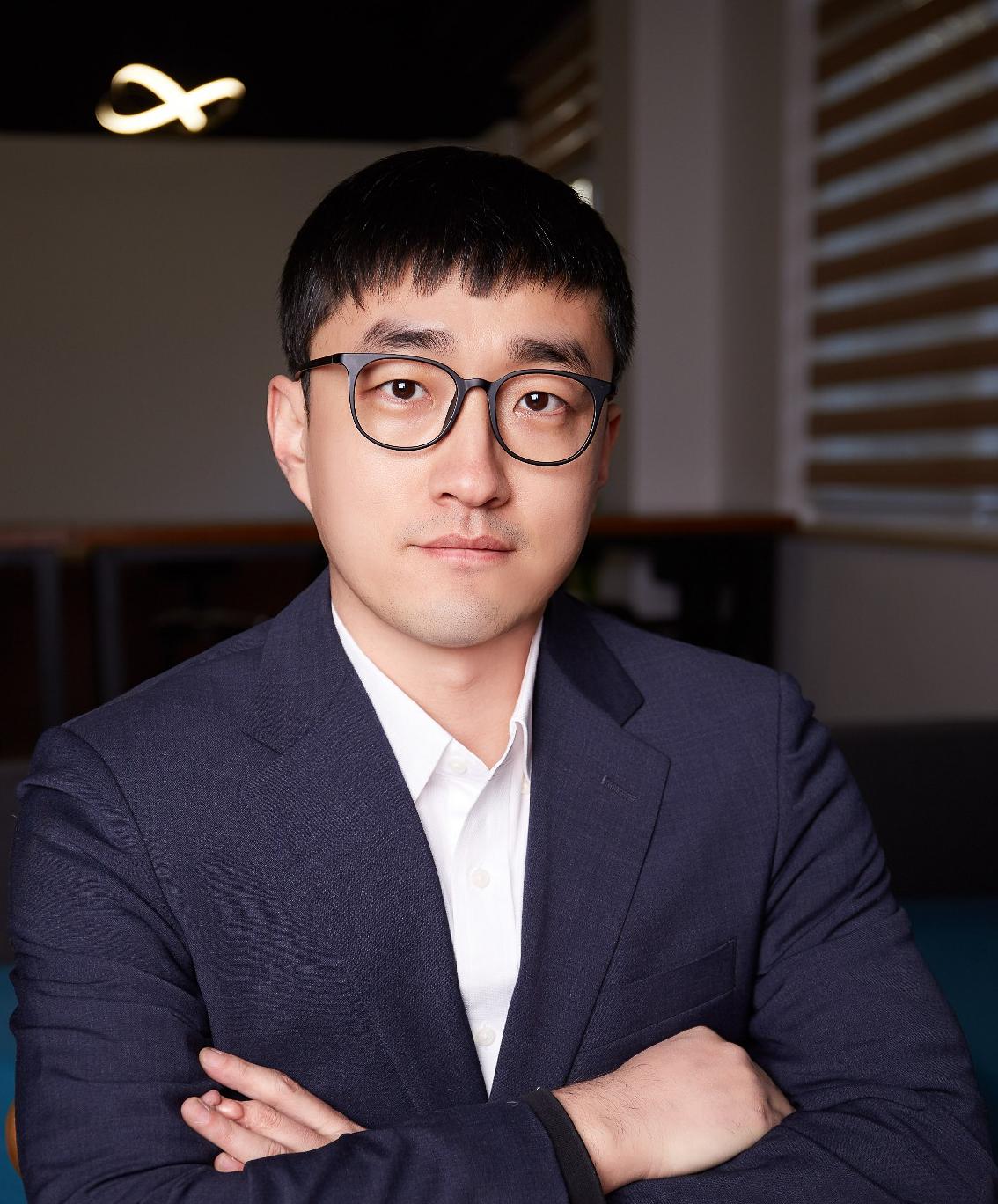 Yunxiao Liu