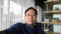 Ho-Sub Yoon