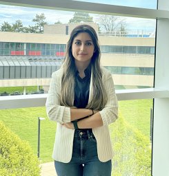 Rozhin Rowshanpour