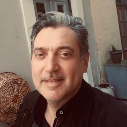 Elias Tsakanikos