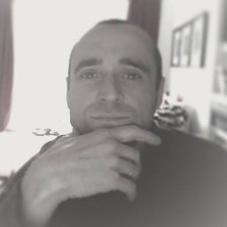 Simon R Osborne