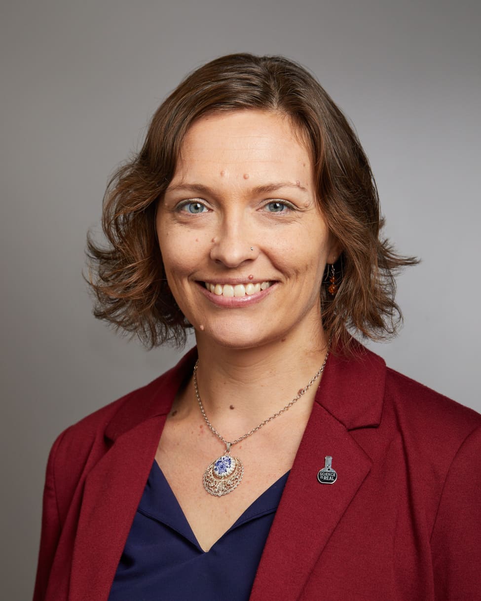 Amanda M. Dettmer