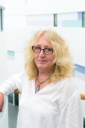 Christine Edwards