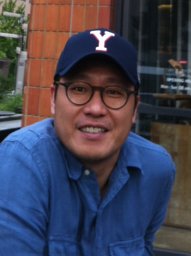 Kyoungwoo Lee