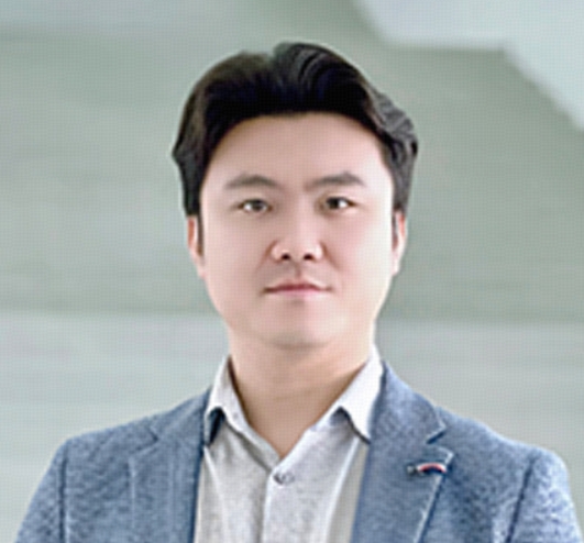 Zhuobin Liang