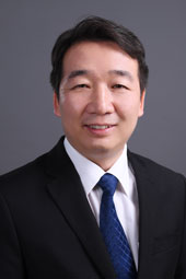 Xiaoyan Li