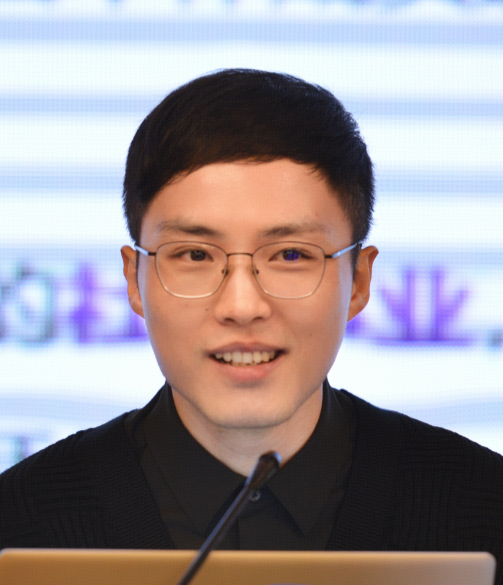 Yiwen Chen