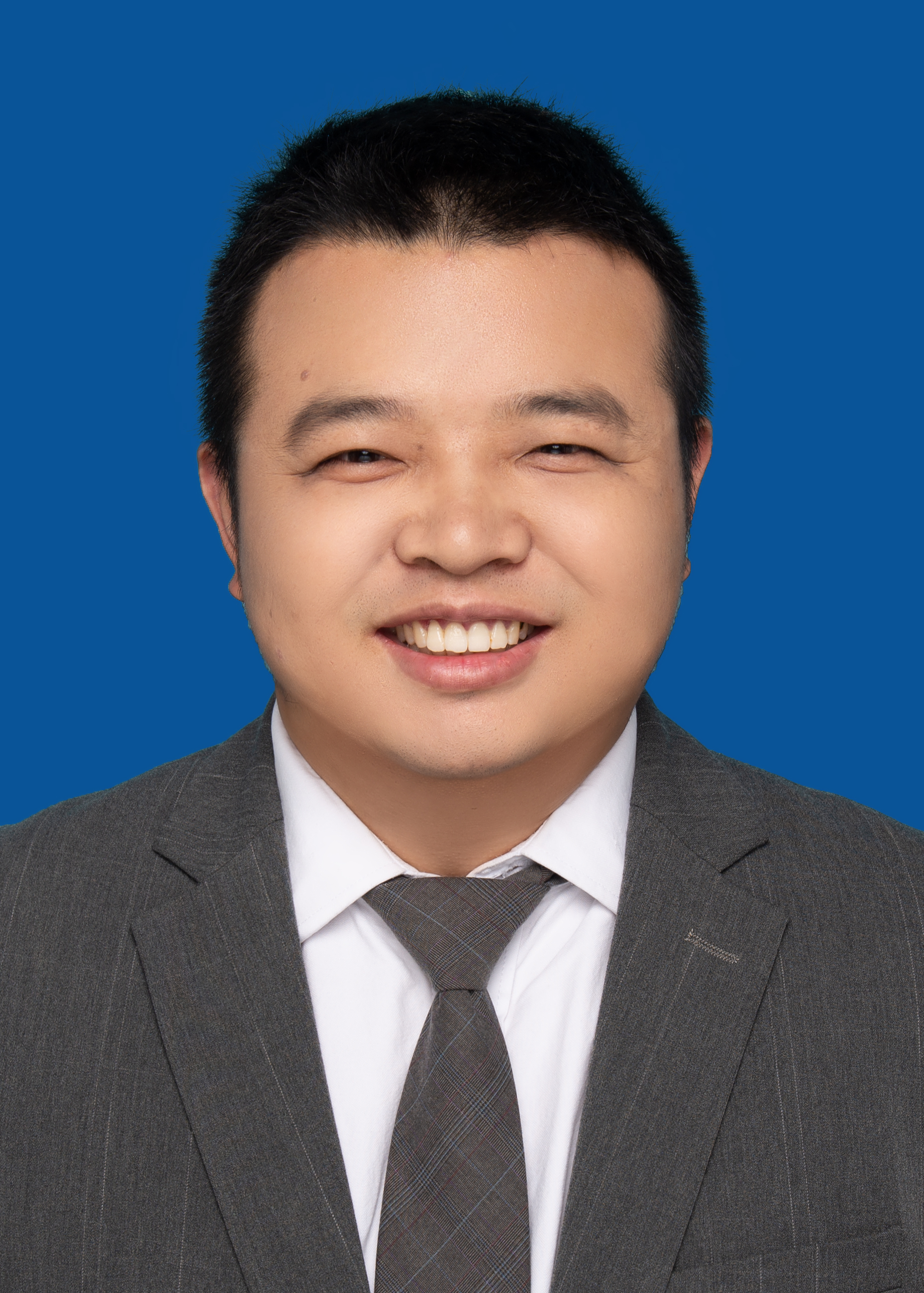 Kunlong Liu