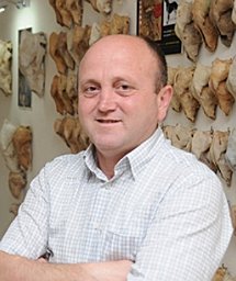 Vedat Onar