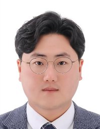 Yoon-Ho Hwang