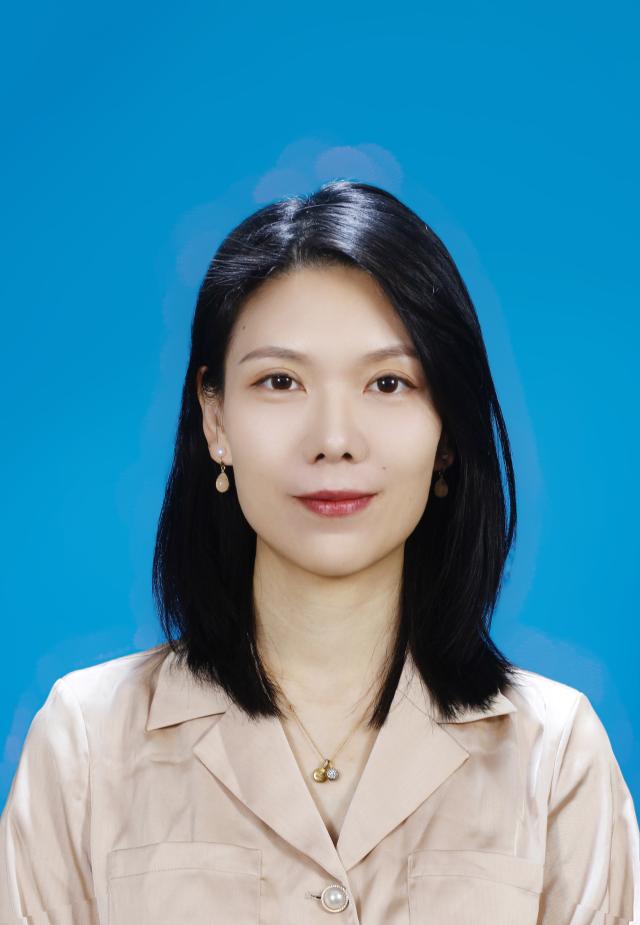 Xiaochen Yang