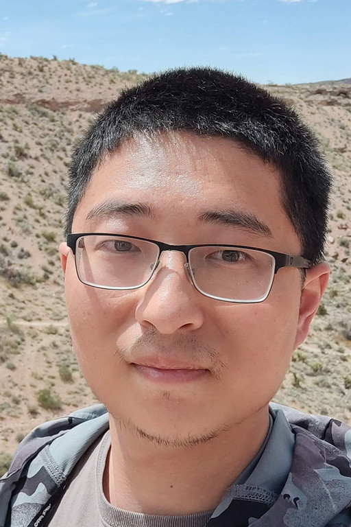 Dongruo Zhou
