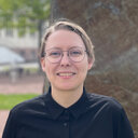 Katharina R. Lenhardt