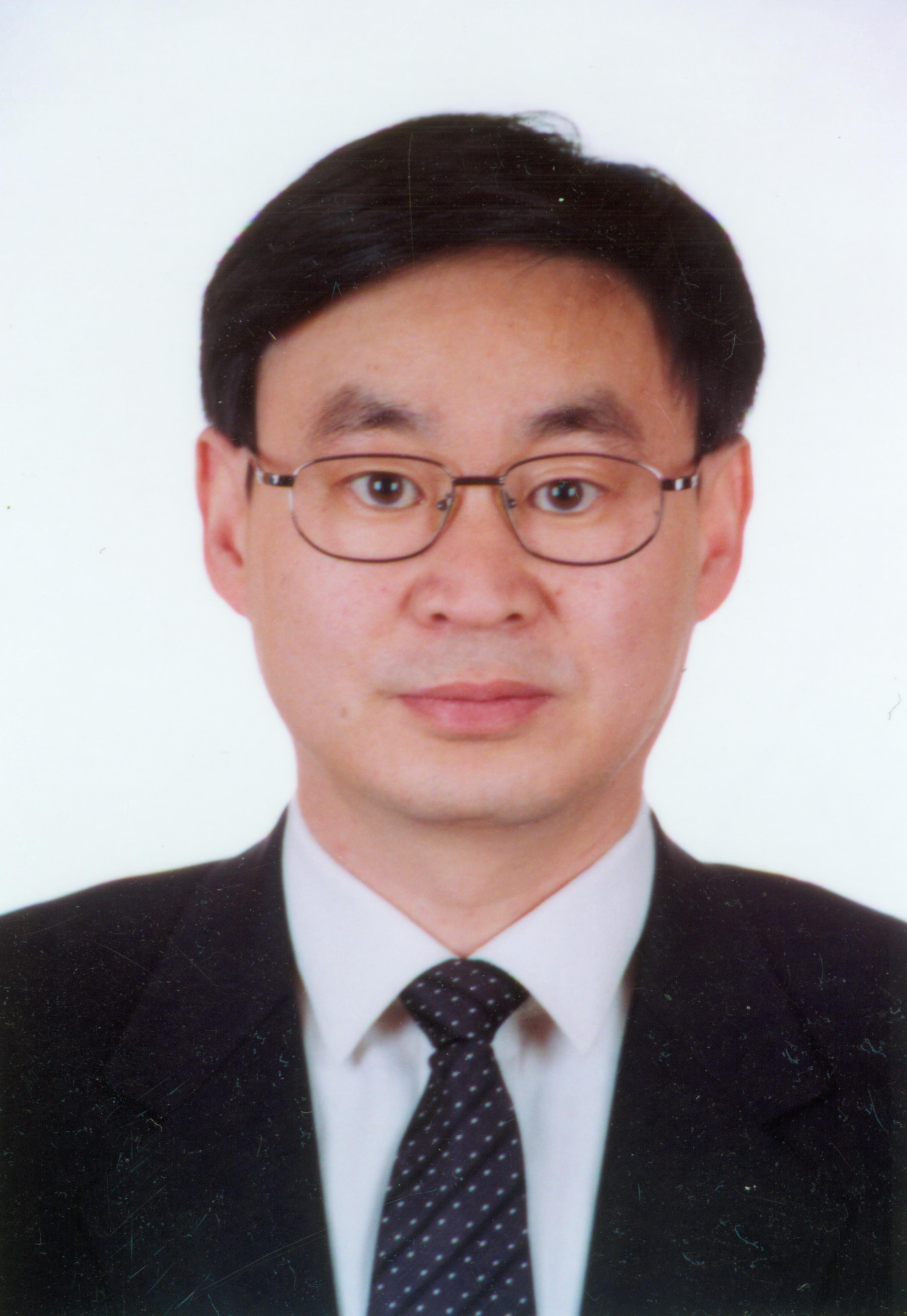 Dongyu Liu