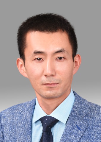 Xingwu Zhang