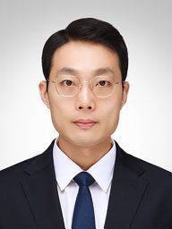 Yongjune Kim