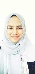 Sri Wahyuni Tanshzil