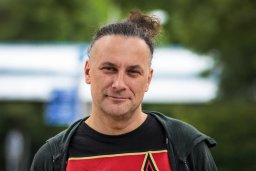 Pawel Frelik