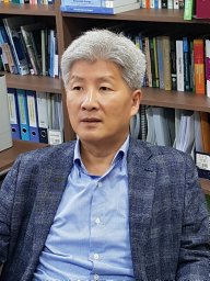 Tae Yong Jung