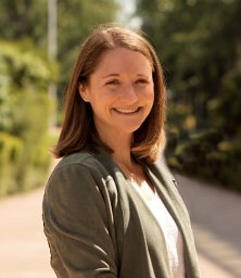 Jennifer F Sloane