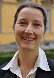Helen Schwenken