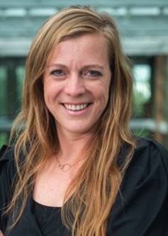 Y.H.M. Van Den Berg (Yvonne)