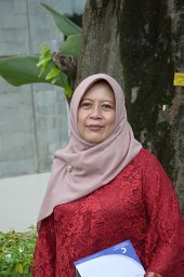 Sri Ratna Sulistiyanti
