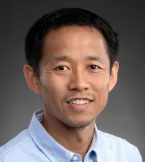 Xin Zhou