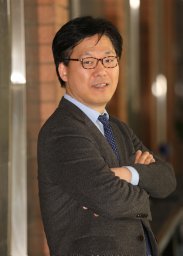 Kyung Min Park