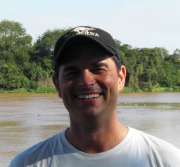 May-Júnior Joares Adenilson