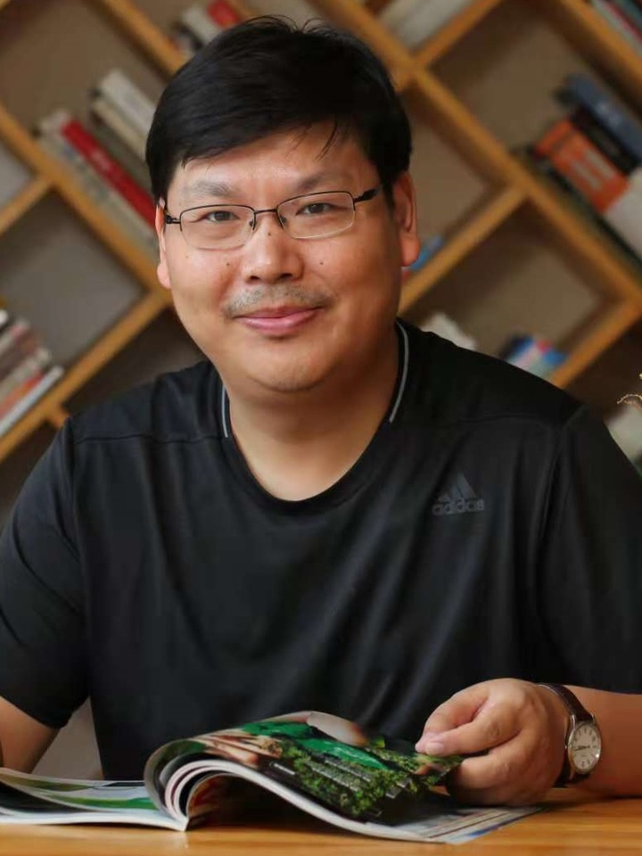 Tao Luo