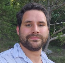 Zachary J Winn