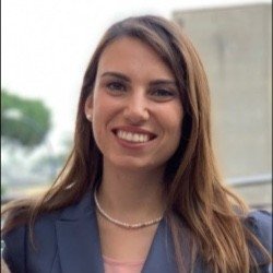 Lucia La Mura