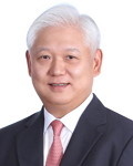 Kwan Young Lee