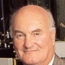 Douglas M Ruthven
