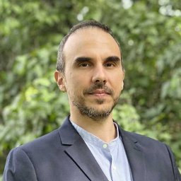 Fivos Perakis