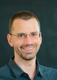 Tobias Momke