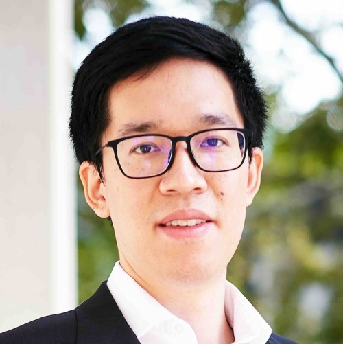 Kaizheng Wang
