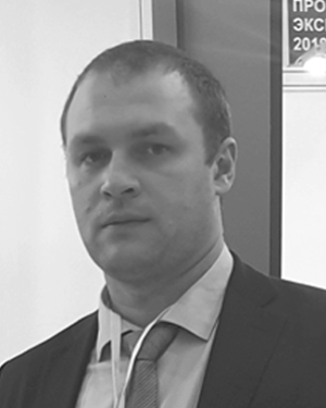 Maxim E. Komnatnov
