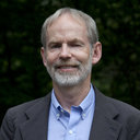 Larry J Pratt