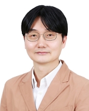 Tae-Woo Lee