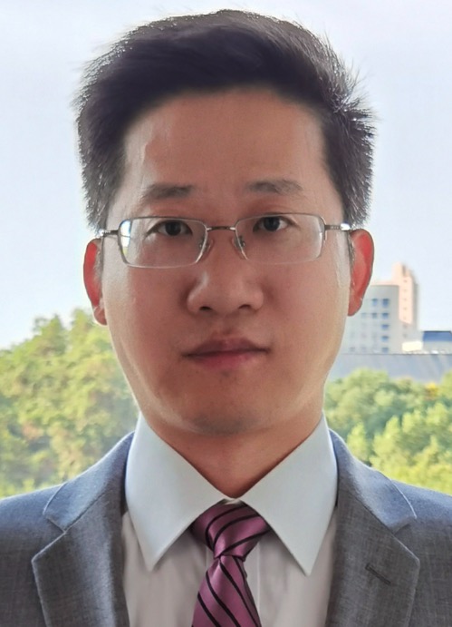 Huanfeng Shen
