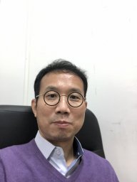 Sang-Hyuk Lee